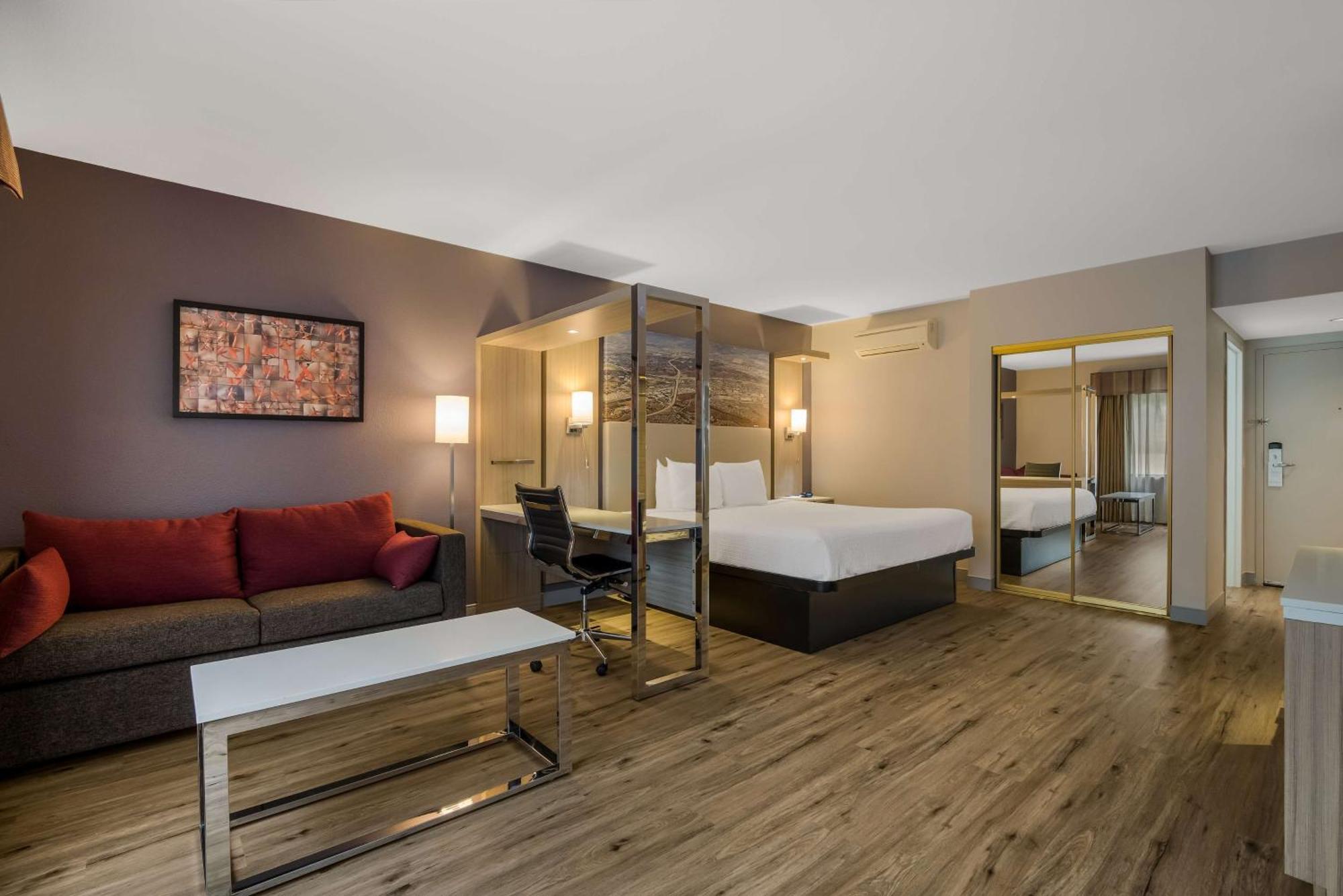 Best Western Diamond Bar Hotel & Suites Buitenkant foto